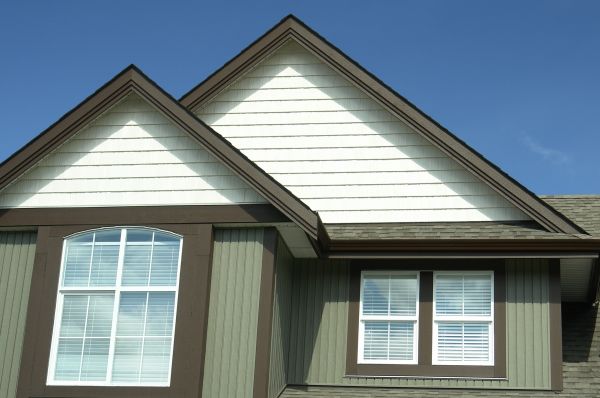 Vertical Vinyl Siding Repair in Rocklin